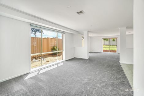 Property photo of 1 Smeaton Court Craigieburn VIC 3064