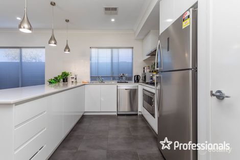 Property photo of 14 Laxus Lane Byford WA 6122