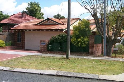 52 Cloister Ave, Manning, WA 6152