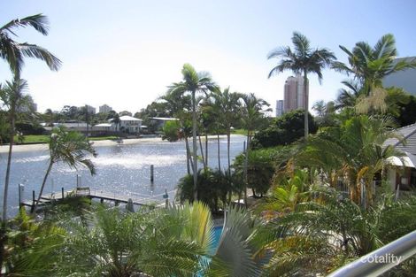 2c/11 Eady Ave, Broadbeach Waters, QLD 4218