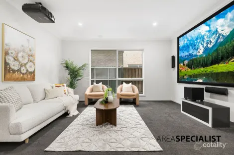 Property photo of 10 Ballymarang Chase Cranbourne West VIC 3977