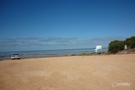 8 Gannet Ct, Thompson Beach, SA 5501