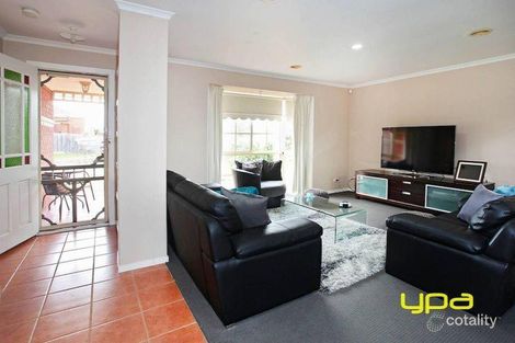 Property photo of 16 Baneem Court Sydenham VIC 3037
