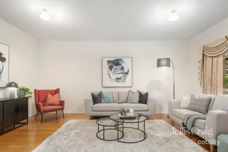 Property photo of 18 Redmond Court Bundoora VIC 3083