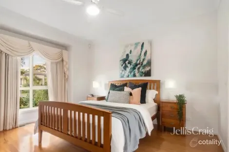 Property photo of 18 Redmond Court Bundoora VIC 3083