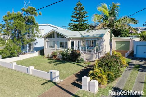 Property photo of 23 Seaside Parade Dolphin Point NSW 2539