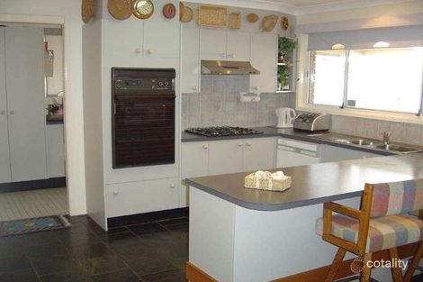Property photo of 5 Barossa Place Edensor Park NSW 2176