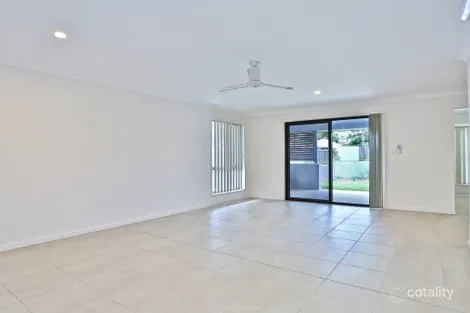 Property photo of 34/10 Emerald Place Bridgeman Downs QLD 4035