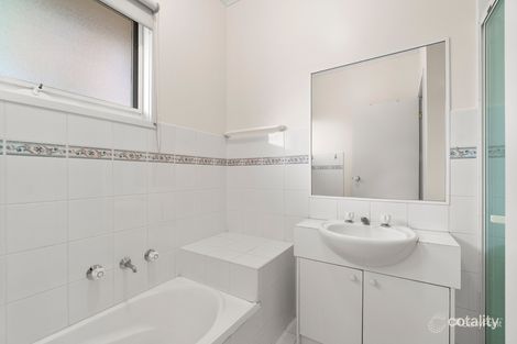 Property photo of 4/207 Reynolds Road Doncaster East VIC 3109