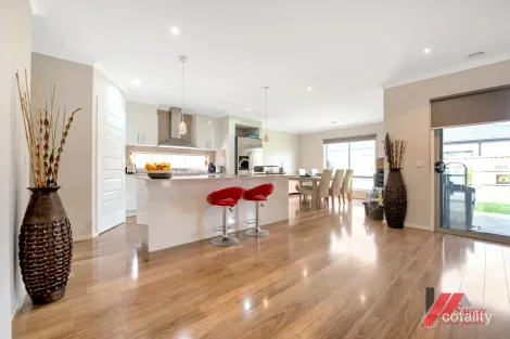 Property photo of 25 Kipling Circuit Diggers Rest VIC 3427