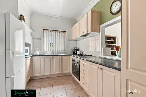 Property photo of 1/29 Windang Road Primbee NSW 2502