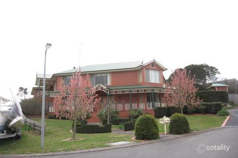 Property photo of 14-15 Newman Court Berwick VIC 3806