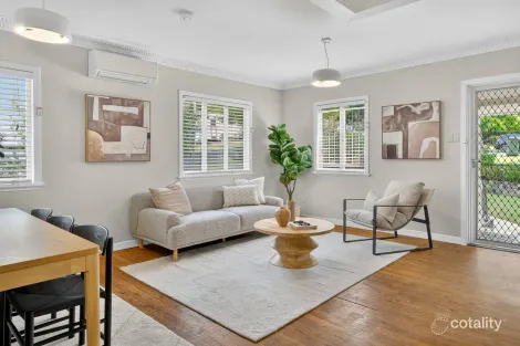 Property photo of 120 Laura Street Tarragindi QLD 4121