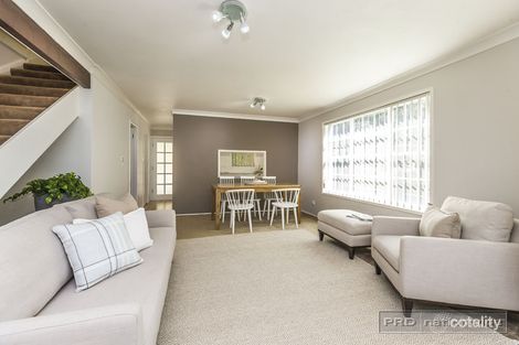 Property photo of 10 Ventura Place Macquarie Hills NSW 2285