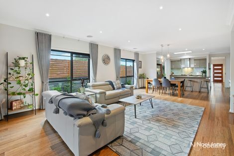 Property photo of 6 Knight Way Chirnside Park VIC 3116