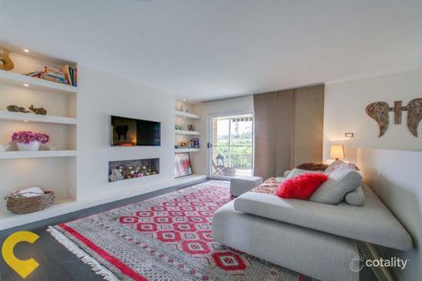 Property photo of 35 Lomatia Street Everton Hills QLD 4053