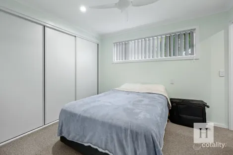 Property photo of 14 Greenway Avenue Mannering Park NSW 2259