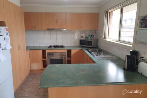 Property photo of 29 Pace Circuit South Morang VIC 3752