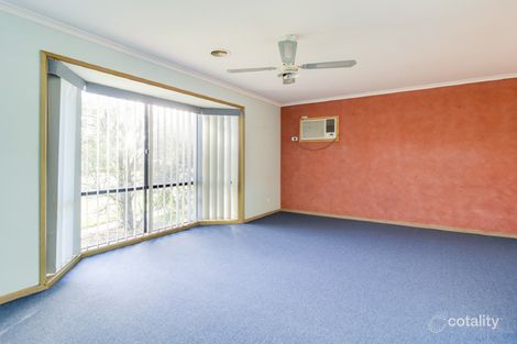 Property photo of 22 Lowther Court Cranbourne North VIC 3977