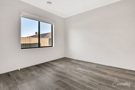 Property photo of 32 Fitzpatrick Circuit Kalkallo VIC 3064