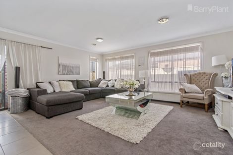 Property photo of 18 Crossley Avenue Epsom VIC 3551