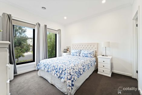 Property photo of 34 Simmons Drive Bacchus Marsh VIC 3340