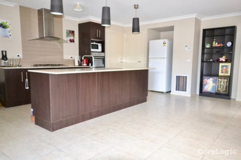 Property photo of 16 Beagle Street Cranbourne East VIC 3977