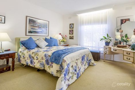 Property photo of 1/131-133 Mount Eliza Way Mount Eliza VIC 3930