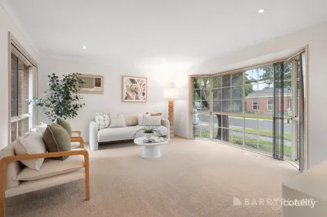 Property photo of 1 Madge Street Boronia VIC 3155