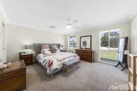 Property photo of 8 Kookaburra Close Weston NSW 2326