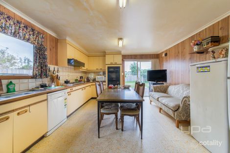 Property photo of 28 Landy Road Jacana VIC 3047