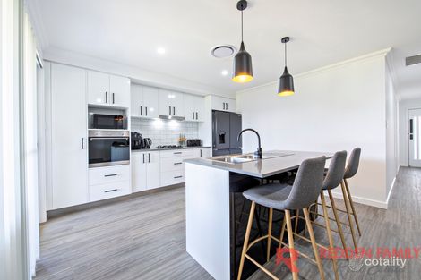 Property photo of 9 Scope Circuit Dubbo NSW 2830