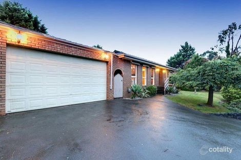 26 Statesman Cres, Mooroolbark, VIC 3138