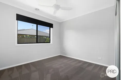 Property photo of 4 Hearst Court Wodonga VIC 3690