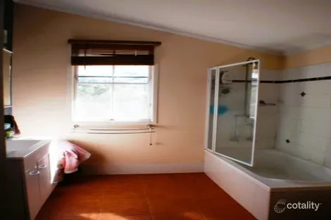 Property photo of 22 Hunter Street Roma QLD 4455