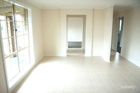 Property photo of 4 Shandon Close Cranbourne VIC 3977