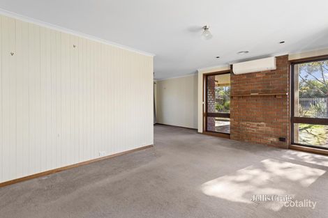 Property photo of 17 Highfield Avenue Mount Clear VIC 3350