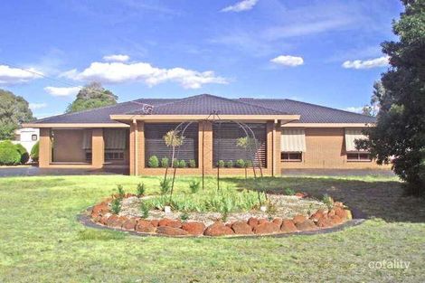 17 Egans Rd, Huntly, VIC 3551