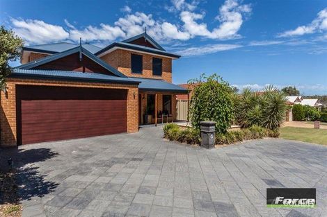 31 Bowmore Dr, Wanneroo, WA 6065