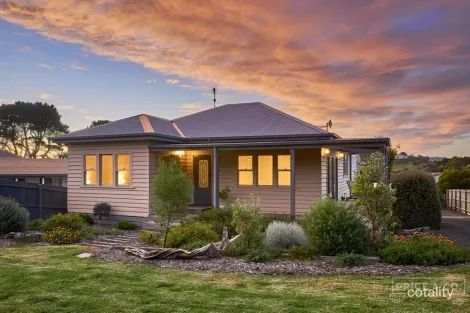 Property photo of 8 Wave Street Kilcunda VIC 3995