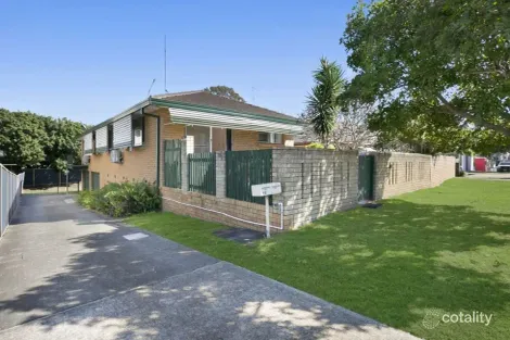 90 Dolphin Ave, Mermaid Beach, QLD 4218