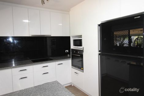 Property photo of 15 Sandpiper Close Ballajura WA 6066