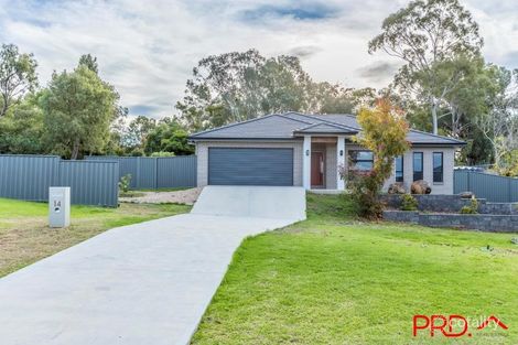 14 Bellbird St, Calala, NSW 2340