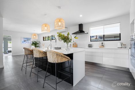 Property photo of 28 Doreen Drive Coombabah QLD 4216