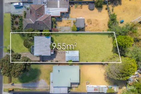 Property photo of 35 Mark Street Rosebud VIC 3939