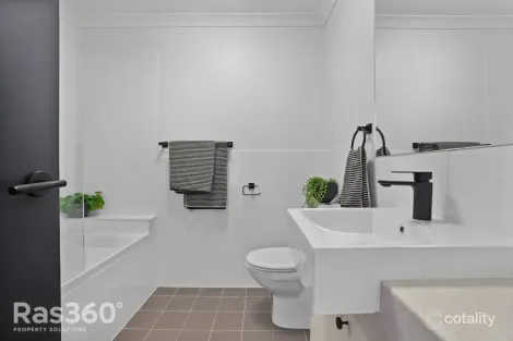 Property photo of 38/1 Michel Place Telina QLD 4680