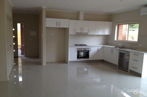 Property photo of 2/22 Albert Avenue Springvale VIC 3171