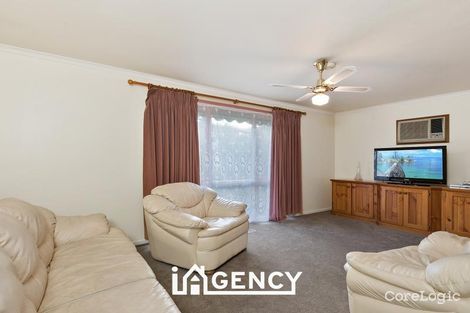 Property photo of 10 Singleton Drive Endeavour Hills VIC 3802