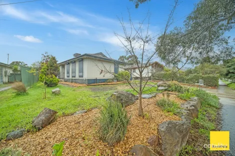 16 Truscott Ave, California Gully, VIC 3556