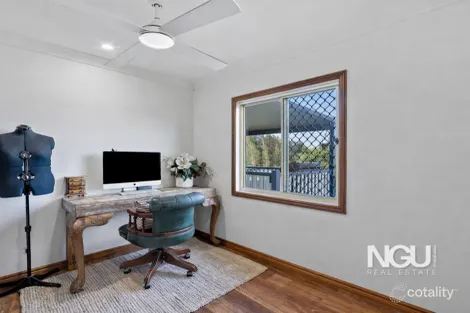 Property photo of 29 Suffield Drive Yamanto QLD 4305